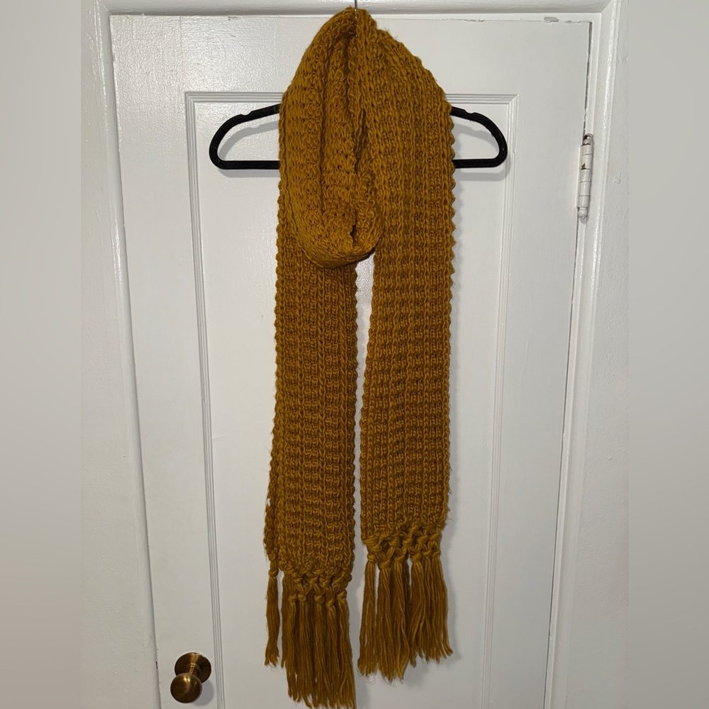Mustard Chunky Tassel Scarf